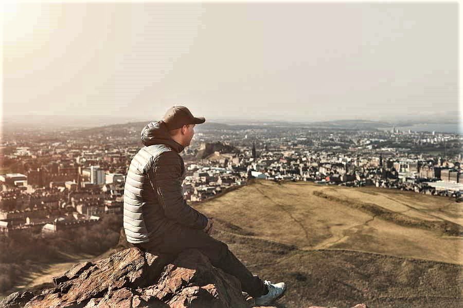 Things to do in Edinburgh. View the city from Arthur’s Seat, Scotland